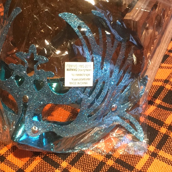 Blue Glittery Costume Eyes Cover Mask - Picture 3 of 6